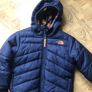 Boys north face jacket reversible! Small 7/8